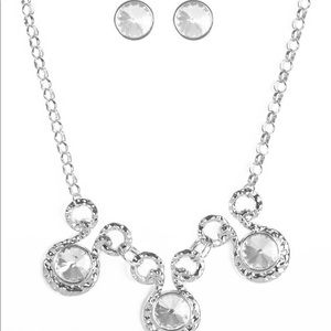 brilliant statement necklace 🪄✨